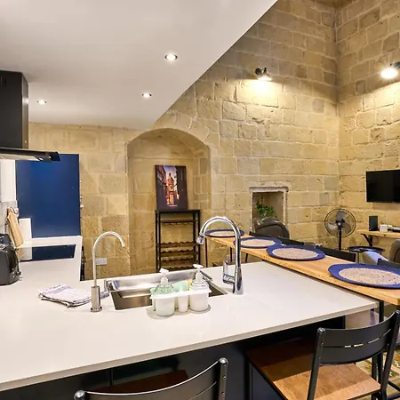 Appartement 12 -16 , Pacifiku Scicluna *