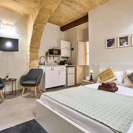 12 -16 , Pacifiku Scicluna * Birgu