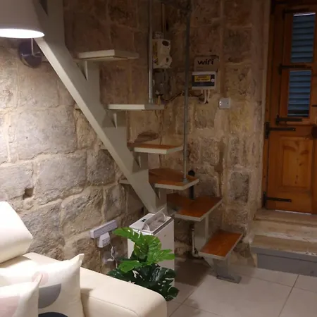 12 -16 , Pacifiku Scicluna * Birgu