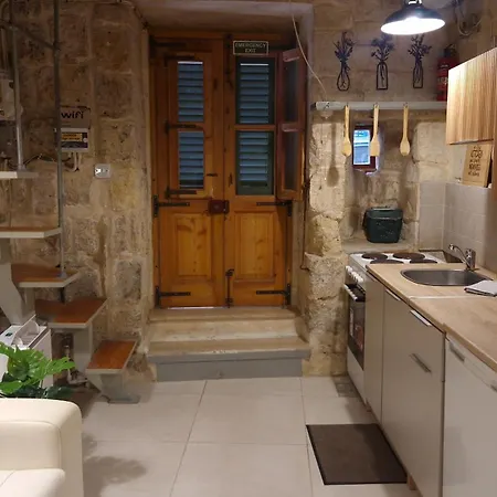 12 -16 , Pacifiku Scicluna * Birgu