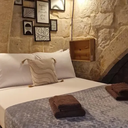 Appartement 12 -16 , Pacifiku Scicluna *