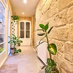 12 -16 , Pacifiku Scicluna Apartment Vittoriosa