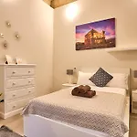 12 -16 , Pacifiku Scicluna Apartment *