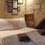 Apartment 12 -16 , Pacifiku Scicluna *