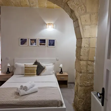 12 -16 , Pacifiku Scicluna Birgu