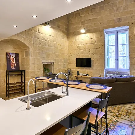 12 -16 , Pacifiku Scicluna *