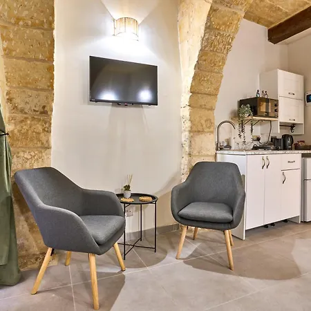 12 -16 , Pacifiku Scicluna