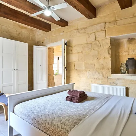 12 -16 , Pacifiku Scicluna *