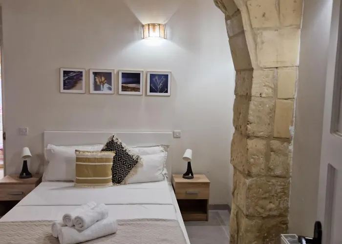 12 -16 , Pacifiku Scicluna Birgu