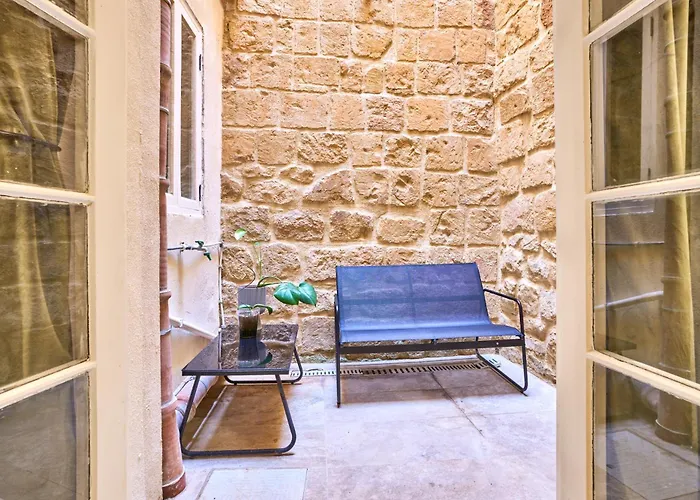 12 -16 , Pacifiku Scicluna *