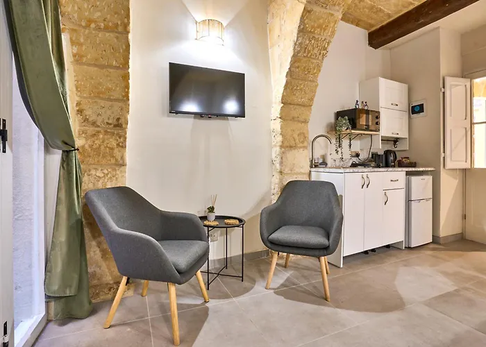 12 -16 , Pacifiku Scicluna