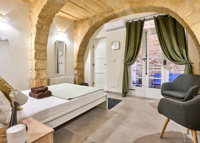 12 -16 , Pacifiku Scicluna Birgu