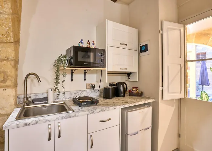 12 -16 , Pacifiku Scicluna * ビルグ