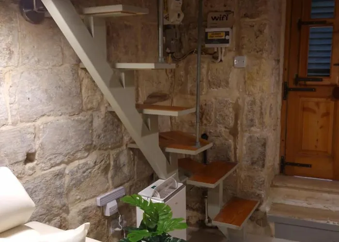 12 -16 , Pacifiku Scicluna * Birgu